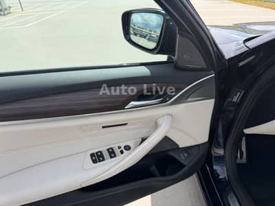 BMW 530 d*M PAKET*SAG*LASER*VIRTU*HEAD-UP*KAMERA*VOL — slika 28