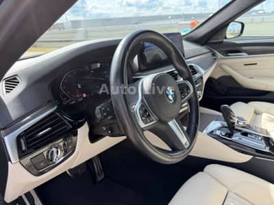 BMW 530 d*M PAKET*SAG*LASER*VIRTU*HEAD-UP*KAMERA*VOL — slika 24