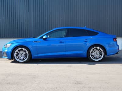 Audi A5 35 TDI S tronic 2xS-LINE LED B&O Navi 19" — slika 21