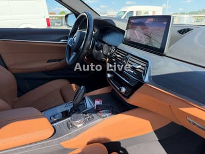 BMW 520d x Drive*SAG*M PAKET*VIR*LASER*HEAD-UP*KAMER — slika 20