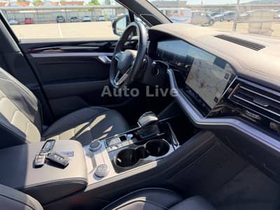 Volkswagen Touareg 3.0 TDI*R LINE*BlackS*PAN*MATRI*LUFT*VOL — slika 16