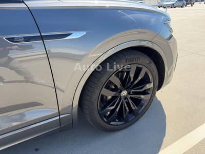 Volkswagen Touareg 3.0 TDI*R LINE*BlackS*PAN*MATRI*LUFT*VOL — slika 23