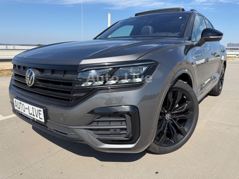 Volkswagen Touareg 3.0 TDI*R LINE*BlackS*PAN*MATRI*LUFT*VOL