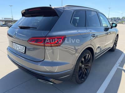 Volkswagen Touareg 3.0 TDI*R LINE*BlackS*PAN*MATRI*LUFT*VOL — slika 5