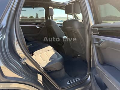 Volkswagen Touareg 3.0 TDI*R LINE*BlackS*PAN*MATRI*LUFT*VOL — slika 32