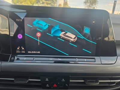 Volkswagen Golf VIII 2.0 TDI DSG"Style"Matrix"Virtual"AHK" — slika 13