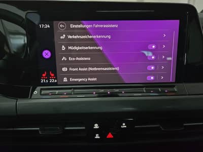 Volkswagen Golf VIII 2.0 TDI DSG"Style"Matrix"Virtual"AHK" — slika 17