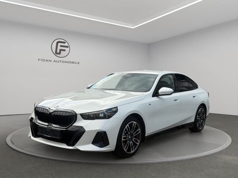 BMW 520d Lim. M Sport*360*H&K*HUD*Gestik*Memo*Shadow