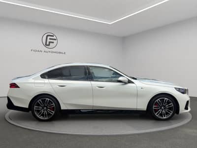 BMW 520d Lim. M Sport*360*H&K*HUD*Gestik*Memo*Shadow — slika 6
