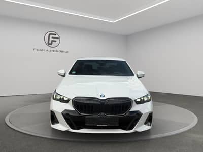 BMW 520d Lim. M Sport*360*H&K*HUD*Gestik*Memo*Shadow — slika 8