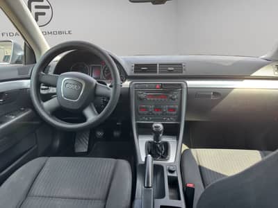 Audi A4 Lim. 2.0 TDI*TÜV02/27*Xenon*Sitzheizung*Klima — slika 12