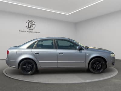 Audi A4 Lim. 2.0 TDI*TÜV02/27*Xenon*Sitzheizung*Klima — slika 6