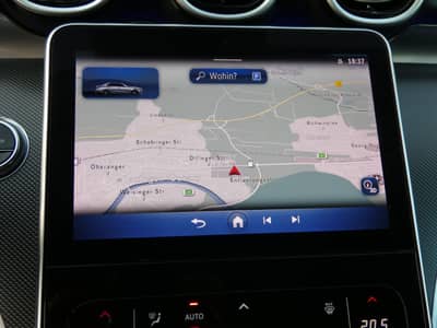 Mercedes-Benz C 200 d 9G Avantgarde LED Navi Kamera Ambiente — slika 9