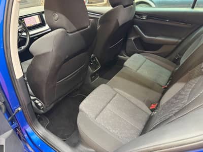Skoda Octavia Combi Clever/Navi/Kamera/LED/Erster H/TO — slika 17