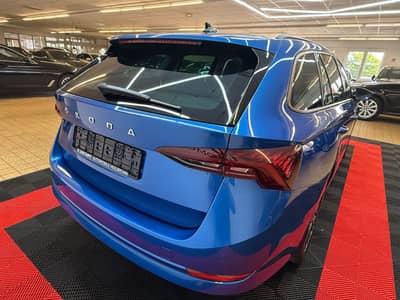 Skoda Octavia Combi Clever/Navi/Kamera/LED/Erster H/TO — slika 8