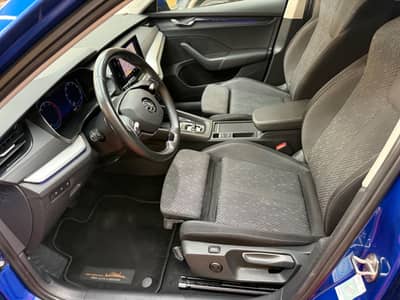 Skoda Octavia Combi Clever/Navi/Kamera/LED/Erster H/TO — slika 12