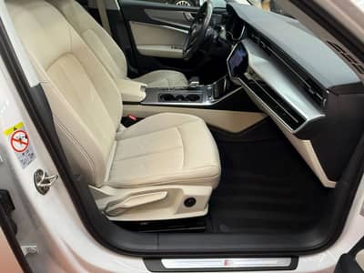 Audi A6 Avant 40 TDI design/Leder/LED/Virtual/Kamera — slika 15