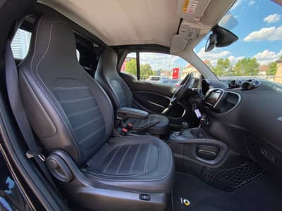 Smart ForTwo cabrio Prime Brabus-16"/Kamera/Leder/Navi — slika 10