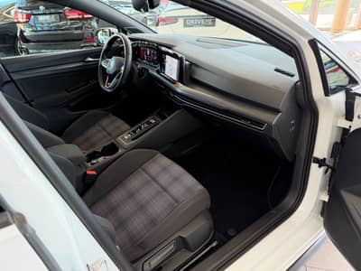 Volkswagen Golf VIII Lim. GTI ACC LED KAMERA H&K — slika 17