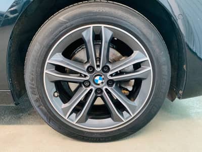 BMW 218 AT°SPORT-LINE°AMBIENT°SOUND°NAVI°SHZ°PDC°1Hd — slika 25
