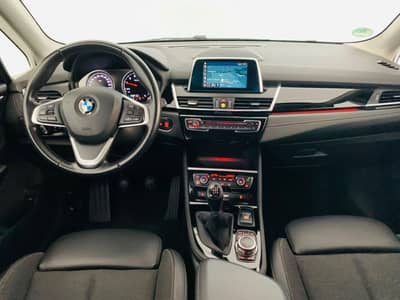 BMW 218 AT°SPORT-LINE°AMBIENT°SOUND°NAVI°SHZ°PDC°1Hd — slika 11