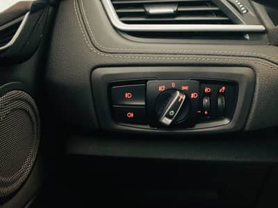 BMW 218 AT°SPORT-LINE°AMBIENT°SOUND°NAVI°SHZ°PDC°1Hd — slika 24