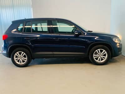 Volkswagen Tiguan Trend & Fun BMT°AHK°PDC°2.Hd°8xbereift° — slika 6