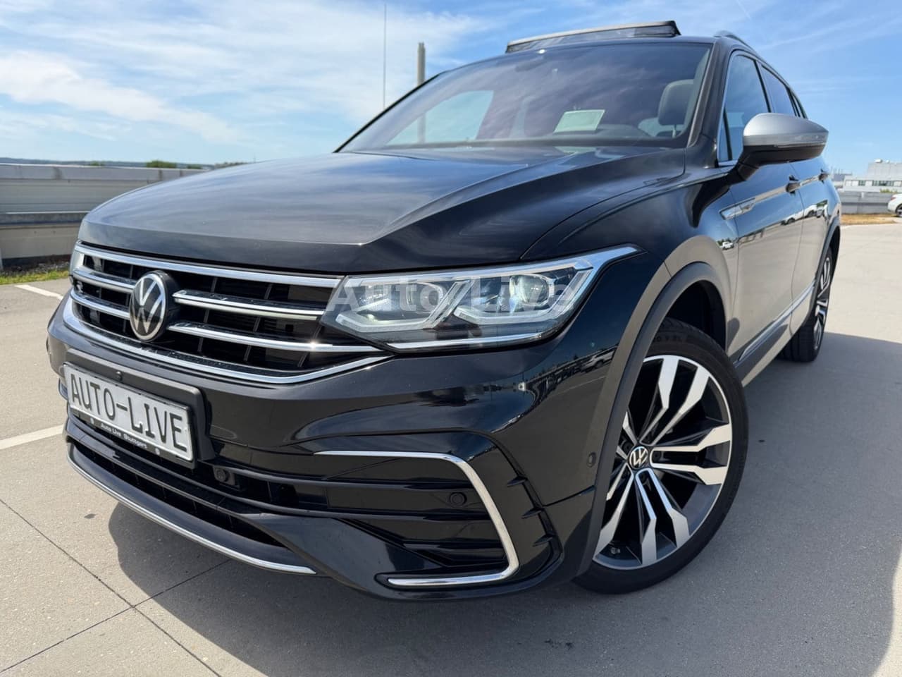 Volkswagen Tiguan Allspace 2.0 TDI DSG*4M*R LINE*7-STZE*VOL — slika 1