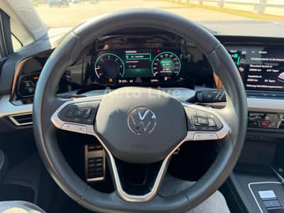 Volkswagen Golf 8 2.0 TDI MOVE*DSG*VIRT*PAN*LED*HEAD-UP!!!! — slika 8