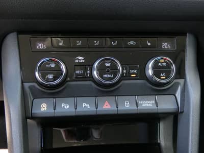 Skoda Kodiaq 2.0 TDI DSG CLEVER Matrix Navi ACC 1-Hand — slika 16