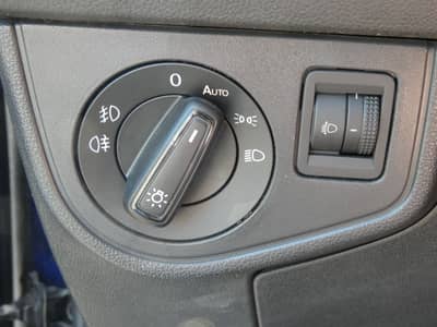 Volkswagen Polo 1.0 Comfortline Klimaaut SHZ Einparkhilfe — slika 18