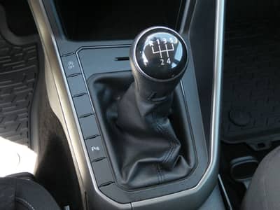 Volkswagen Polo 1.0 Comfortline Klimaaut SHZ Einparkhilfe — slika 17