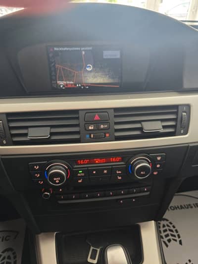 BMW 320D Touring"Navi"Panorama"SHZ"Facelift" — slika 18
