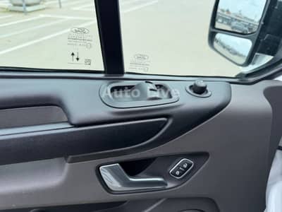 Ford Transit 2.0 TDCi Custom Kombi*AUTOMATIK*9-SITZE — slika 23