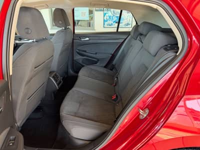 Volkswagen Golf VIII 1.5 TSI Life PANO MATRIX STANDHEIZUNG — slika 11