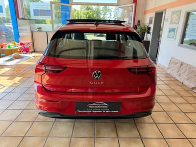 Volkswagen Golf VIII 1.5 TSI Life PANO MATRIX STANDHEIZUNG — slika 13