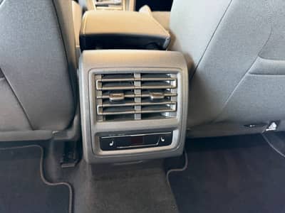 Volkswagen Golf VIII 1.5 TSI Life PANO MATRIX STANDHEIZUNG — slika 12