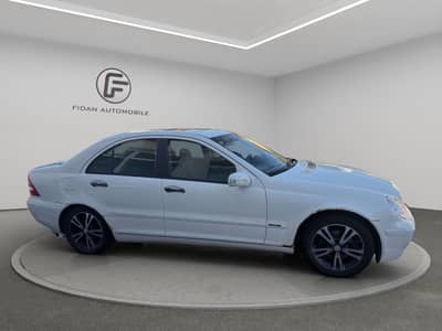 Mercedes-Benz C 180 Kompressor GSD*TÜV 11/27*Sitzheizung — slika 6