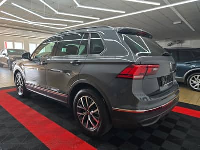Volkswagen Tiguan Life*1-Hand*Standheizung*LED*Navi*ACC* — slika 4