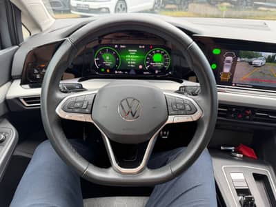 Volkswagen Golf VIII 2.0 TDI Move HEADUP PANO ACC — slika 6