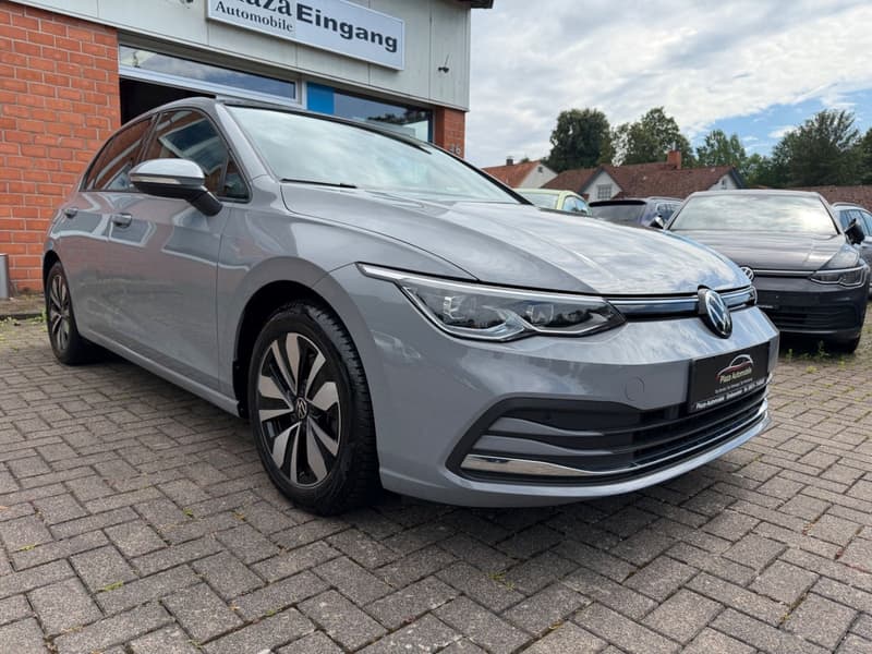 Volkswagen Golf VIII 2.0 TDI Move HEADUP PANO ACC