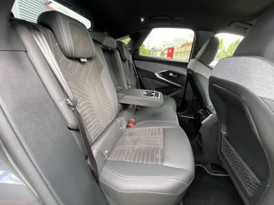Peugeot 3008 Hybrid 145 GT ACC/Massage/Assistenz/360°/Sh — slika 14
