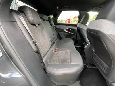 Peugeot 3008 Hybrid 145 GT ACC/Massage/Assistenz/360°/Sh — slika 13