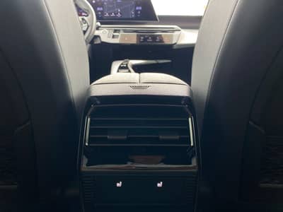 Peugeot 3008 Hybrid 145 GT ACC/Massage/Assistenz/360°/Sh — slika 15