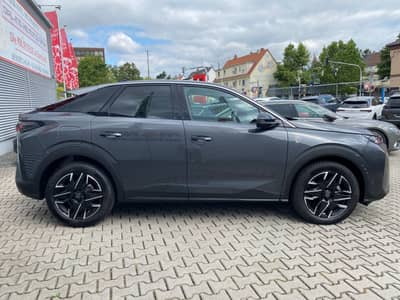 Peugeot 3008 Hybrid 145 GT ACC/Massage/Assistenz/360°/Sh — slika 16