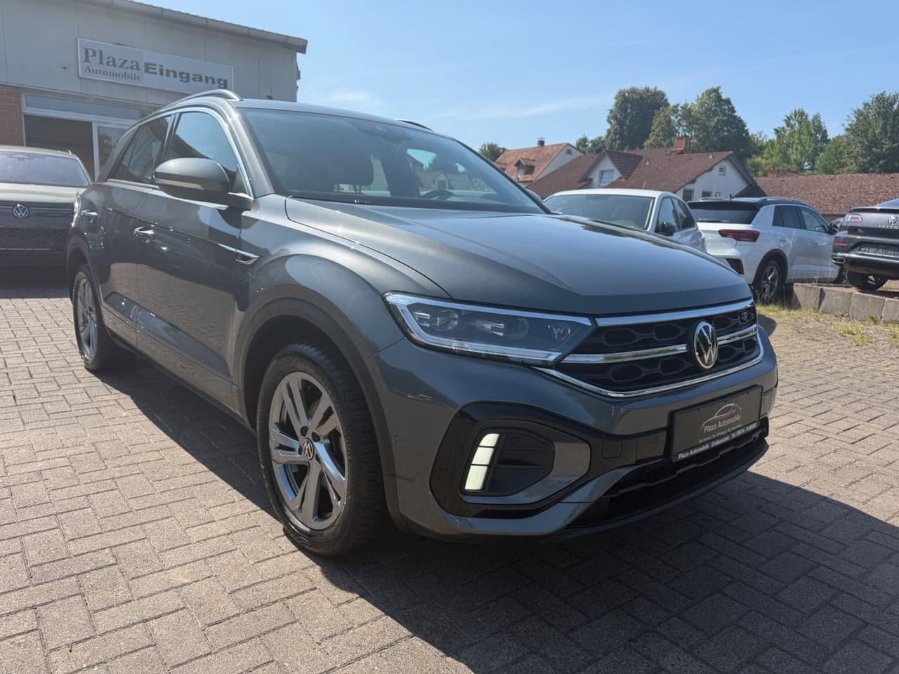 Volkswagen T-Roc R-Line — slika 1