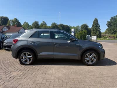 Volkswagen T-Roc R-Line — slika 12