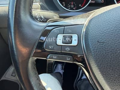 Volkswagen Tiguan 2.0 TDI Allspace*7-SITZ*PANO*LED*AHK*360! — slika 25