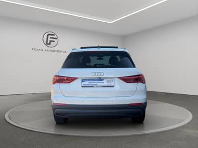 Audi Q3 35 TDI Virtual*Pano*AHK*Kamera*Ambiente*App* — slika 4
