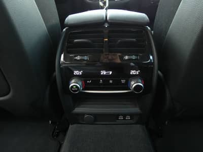 BMW 520d xDrive A.LED Nav LiveCockpit Prof. ACC HiFi — slika 19